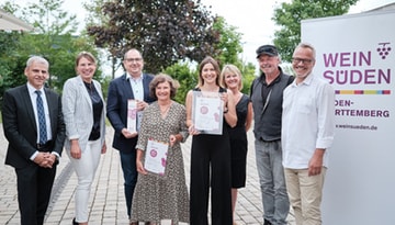 WeinKultur und Weinlage Kirchheim gewinnen Weintourismus-Preis des Landes